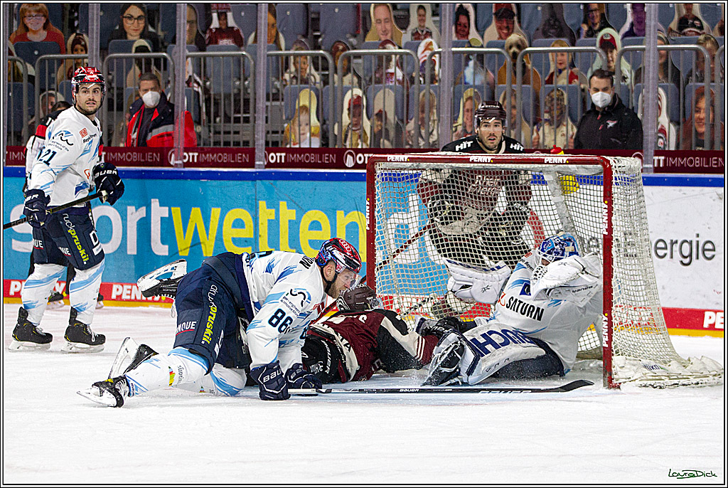 PENNY DEL;  Koelner Haie - ERC Ingolstadt; Koeln, 01.04.2021